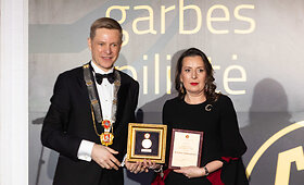 Ra&scaron;ytojai Kristinai Sabaliauskaitei suteiktas Vilniaus miesto garbės pilietės vardas