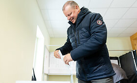 Saulius Skvernelis balsuoja savivaldybių tarybų ir merų rinkimuose