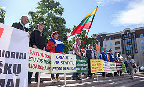 LMPF piketas prie Seimo