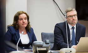 Socialdemokratų partijos frakcijos posėdyje ministrai M.Vainiūtė ir L.Kukuraitis