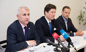 Spaudos konferencija apie emigraciją ir visuomenės nuomonę &scaron;ia tema