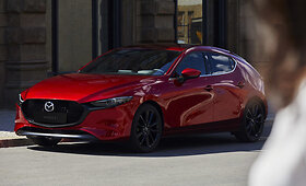 Naujoji &bdquo;Mazda3&ldquo; tampa ralio automobiliu