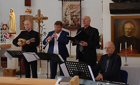 Senojoje Varėnoje pagerbti Varėnos kra&scaron;to kultūrai ir menui nusipelnę kra&scaron;tiečiai