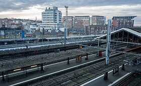 Prancūzijoje masi&scaron;kai streikuoja mokytojai ir transporto sektoriaus darbuotojai