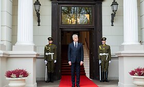 Gitanas Nausėda priėmė į Lietuvą atvykusį Juodkalnijos Prezidentą Jakovą Milatovićių