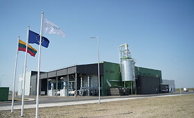 &bdquo;Natūralus pluo&scaron;tas&ldquo; fabriko atidarymas