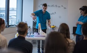 Lietuvos mokinių kūrybi&scaron;kumas bei rūpestis aplinka sulaukė apdovanojimų