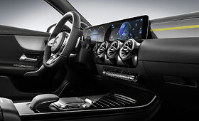 &bdquo;Mercedes-Benz&ldquo; pademonstravo naujojo A klasės modelio interjerą