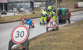 Vilniuje užsimota i&scaron;asfaltuoti 80 km gatvių