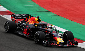 &Scaron;e&scaron;tadienį Barselonoje vyko kar&scaron;ta kova dėl F1 &bdquo;pole&ldquo; pozicijos