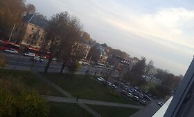 Sostinėje &ndash; autobuso ir &scaron;iuk&scaron;liavežės susidūrimas