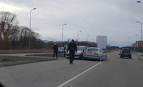 Klaipėdoje &ndash; BMW ir &bdquo;Peugeot&ldquo; susidūrimas