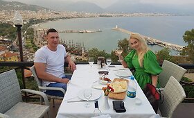 Natalija Bunkė su &scaron;irdies draugu Edgaru atostogauja Turkijoje