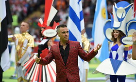 Robbie Williamso pasirodymas Pasaulio futbolo atidaryme