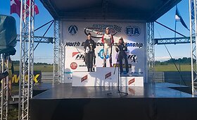 &bdquo;Estonian Grand Prix&ldquo; lenktynėse ant laimėtojų pakylos lipo lietuvės