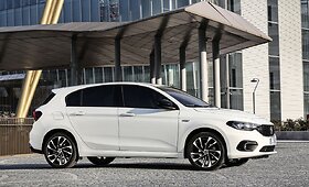 Popiežius Pranci&scaron;kus Lietuvoje važinės su &bdquo;Fiat Tipo&ldquo;