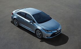 &bdquo;Toyota&ldquo; pristato naują &bdquo;Corolla&ldquo; sedaną