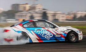 Andrius Vasiliauskas naują &bdquo;drifto&ldquo; sezoną pradėjo Omane