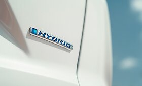 Vasarį į Lietuvos gatves i&scaron;riedės &bdquo;Honda CR-V&ldquo; hibridas