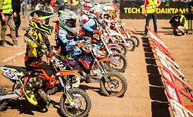 Inirtinga jaunųjų sportininkų kova motokroso varžybose