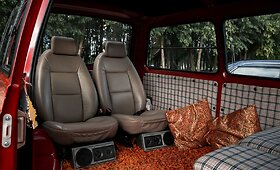 Pa&scaron;iūrėje atrastas japoni&scaron;kas &bdquo;Toyota LiteAce&ldquo;