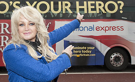 Legendinė dainininkė Bonnie Tyler (1951-2026)
