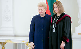 Prezidentūroje priėmė teisėjų priesaikas Prezidentė Dalia Grybauskaitė