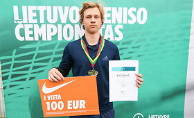Lietuvos &scaron;e&scaron;iolikmečių teniso čempionato prizininkai