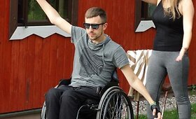 Norėdamas gauti darbą, neįgalus ir pir&scaron;tų nevaldantis jaunuolis i&scaron;ugdė neįtikėtinus sugebėjimus