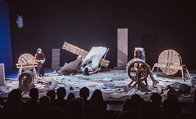 &bdquo;Blogi orai muziejuje&ldquo;: galerinė performanso versija ir naujos vinilinės plok&scaron;telės pristatymas