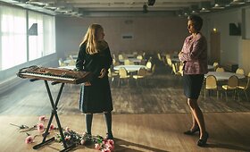 Jūratės Onaitytės vaidmuo naujojoje kino juostoje &bdquo;Pilis&ldquo;