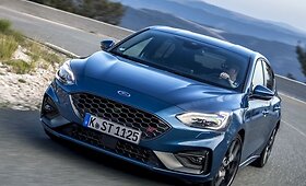 Kar&scaron;tasis hečbekas &bdquo;Ford Focus ST&ldquo;