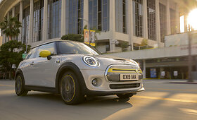 Pristatytas naujas MINI Cooper