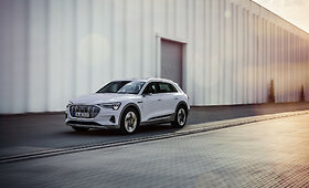 Pristatomas &bdquo;Audi e-tron 50 quattro&rdquo;