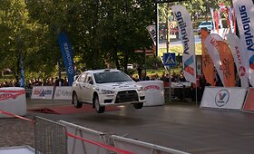 &bdquo;Samsonas Rally Roki&scaron;kis&ldquo; &scaron;uoliai per trampliną