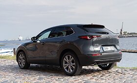 &bdquo;Mazda CX-30&ldquo; atkeliavo į Lietuvą