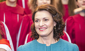 Tarptautinė Kalėdų labdaros mugė subūrė būrį žinomų žmonių