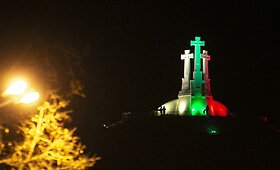 Vilnius nu&scaron;vito Lietuvos vėliavos spalvomis
