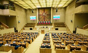 Kovo 11-osios salėje Signatarai &scaron;venčia Lietuvos nepriklausomybės dieną