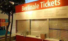 Amelija Otkinskienė Berlyno kino festivalyje. Apie bilietus