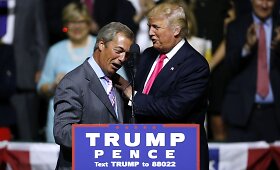 Nigelas Farage'as dalyvavo respublikonų kandidato į JAV prezidentus Donaldo Trumpo kampanijos renginyje Misisipės valstijoje