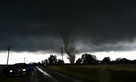 Oklahomoje siautę tornadai nusine&scaron;ė dviejų žmonių gyvybes