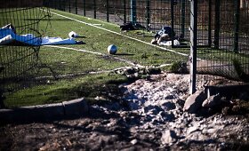 Ukrainoje mokyklos stadione sprogus sviediniui žuvo du paaugliai