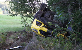 Ukmergės rajone apsivertė &bdquo;Ford Mustang&ldquo;