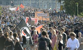 25 tūkst. vokiečių demonstracijoje palaikė pabėgėlių priėmimą