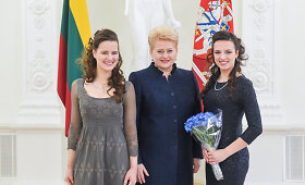 Dalia Grybauskaitė pasveikino Nacionalinio diktanto nugalėtojus