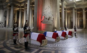 I&scaron;skirtinės ceremonijos metu Paryžiaus Panteone perlaidoti keturi prancūzų pasiprie&scaron;inimo naciams didvyriai