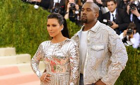 Kim Kardashian ir Kanye Westas &bdquo;Met Gala&ldquo; pokylyje