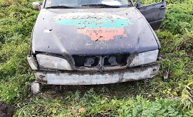 Jaunuolis su vogtu automobiliu nulėkė į griovį