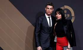 Cristiano Ronaldo ir Georgina Rodriguez apdovanojimuose Lisabonoje